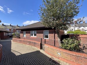 Photo 17- click for photo gallery